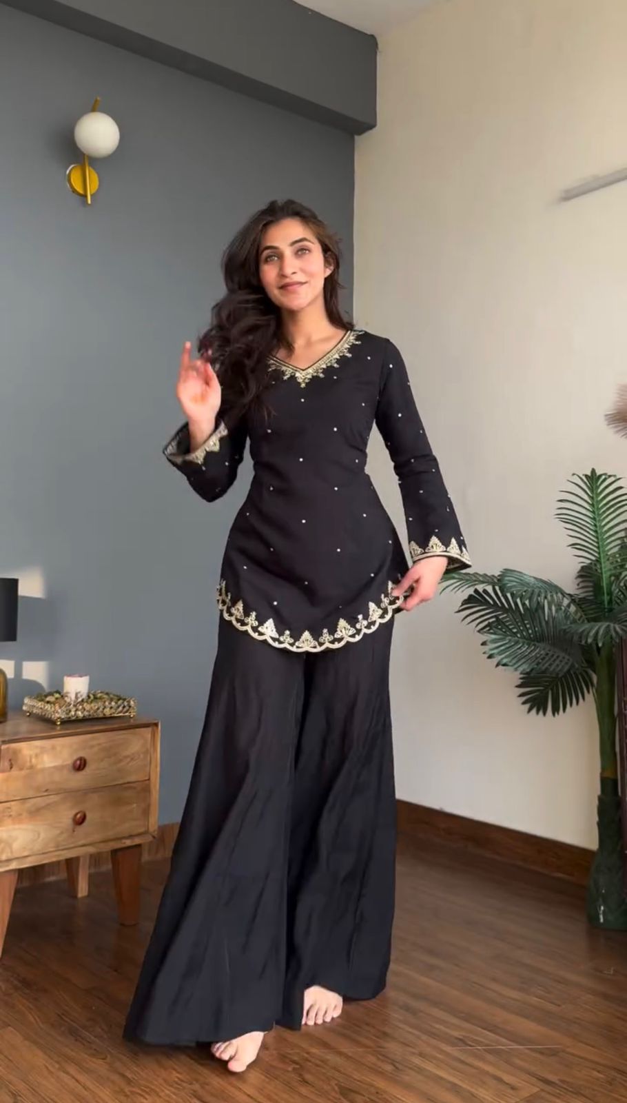 Roman Silk Embroidered Kurti Set with Dupatta (Code: 1160) Roman Silk Embroidered Kurti Set with Dupatta (Code: 1160)