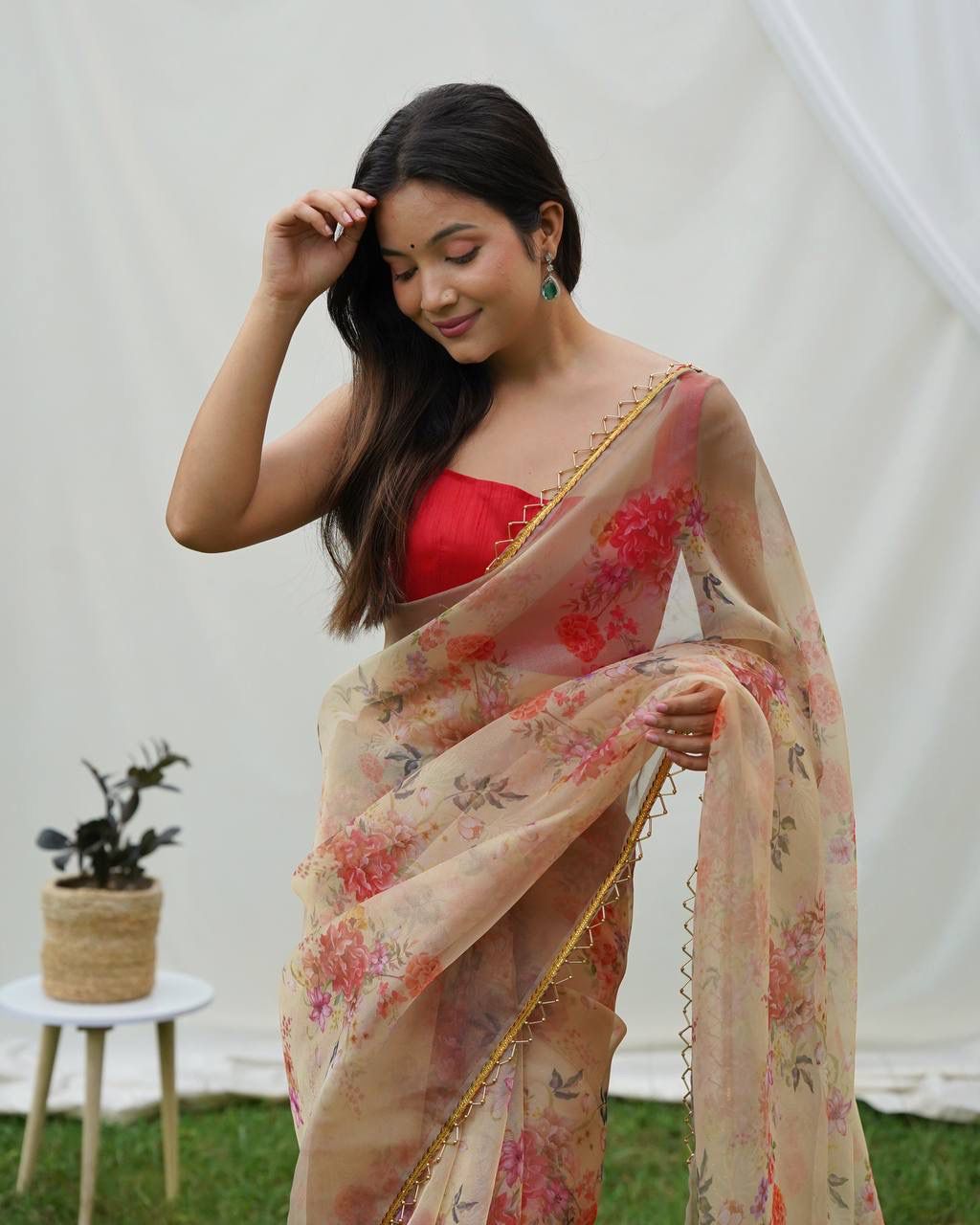 Exclusive Pure Organza Silk Floral Printed Saree Exclusive Pure Organza Silk Floral Printed Saree