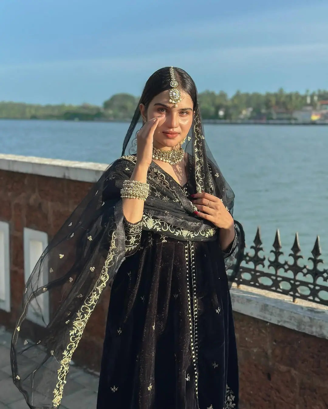 Designer Embroidered Velvet Anarkali Gown Set Designer Embroidered Velvet Anarkali Gown Set