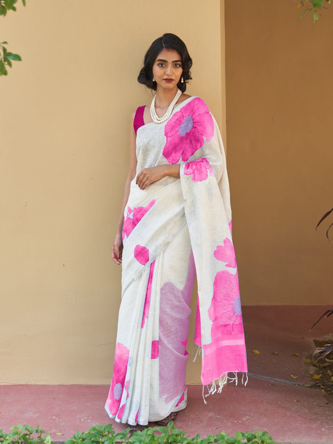 Linen Cotton Digital Printed Saree with Blouse Linen Cotton Digital Printed Saree with Blouse