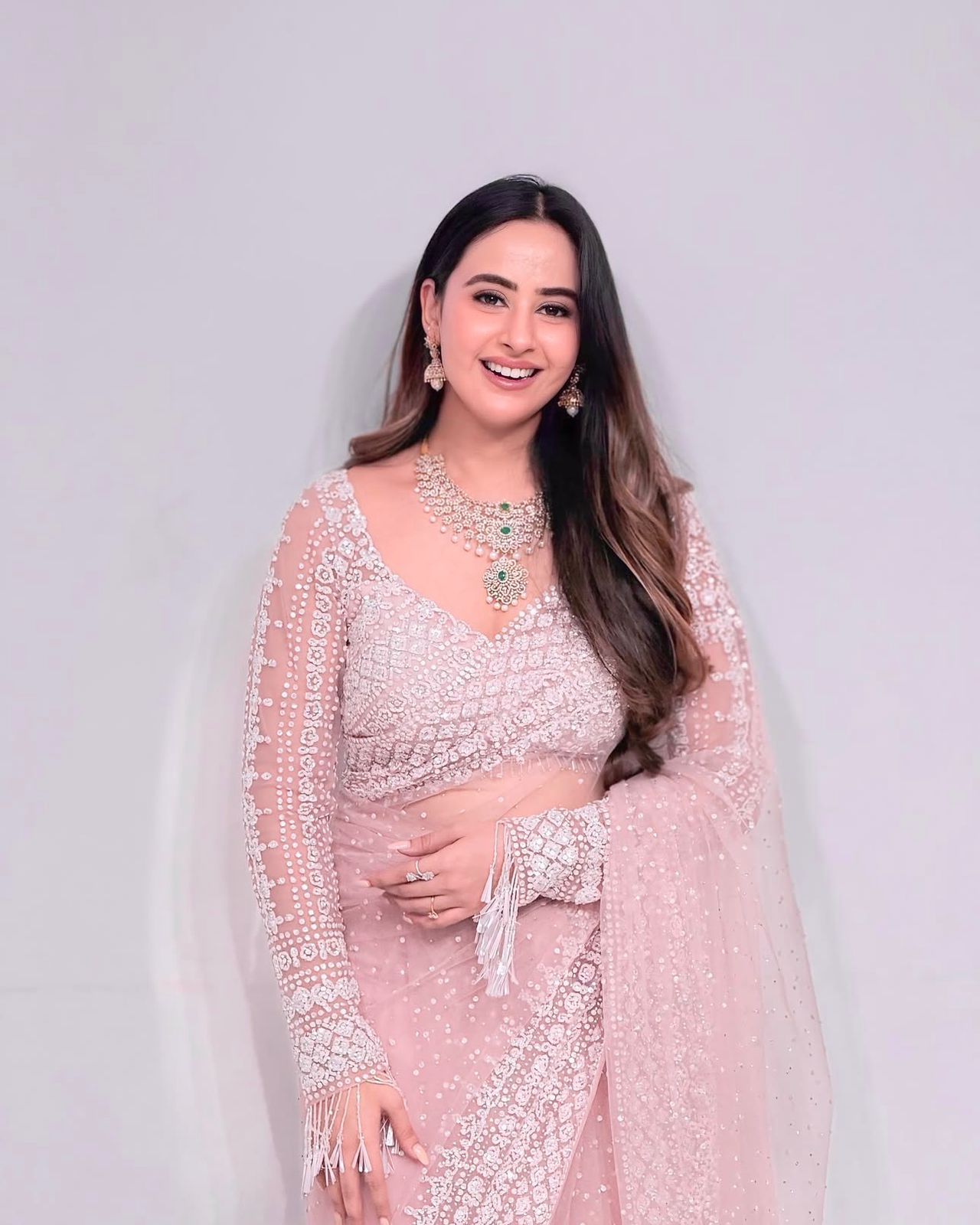 Exclusive Soft Net Designer Sequins Saree (Code: 5335) Exclusive Soft Net Designer Sequins Saree (Code: 5335)