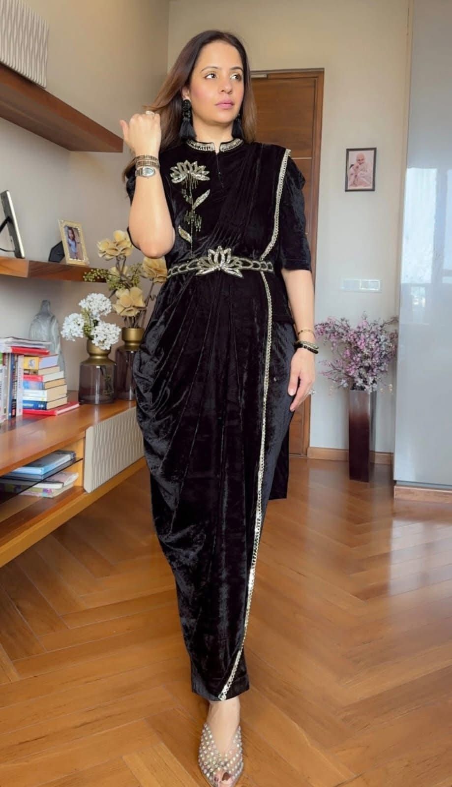 Indo-Western Embroidered Velvet Saree Set Indo-Western Embroidered Velvet Saree Set