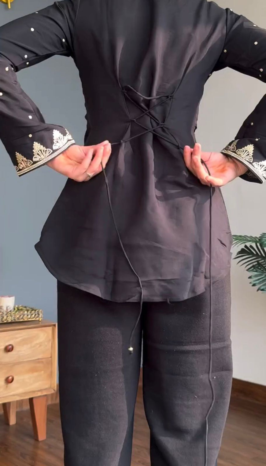 Roman Silk Embroidered Kurti Set with Dupatta (Code: 1160)