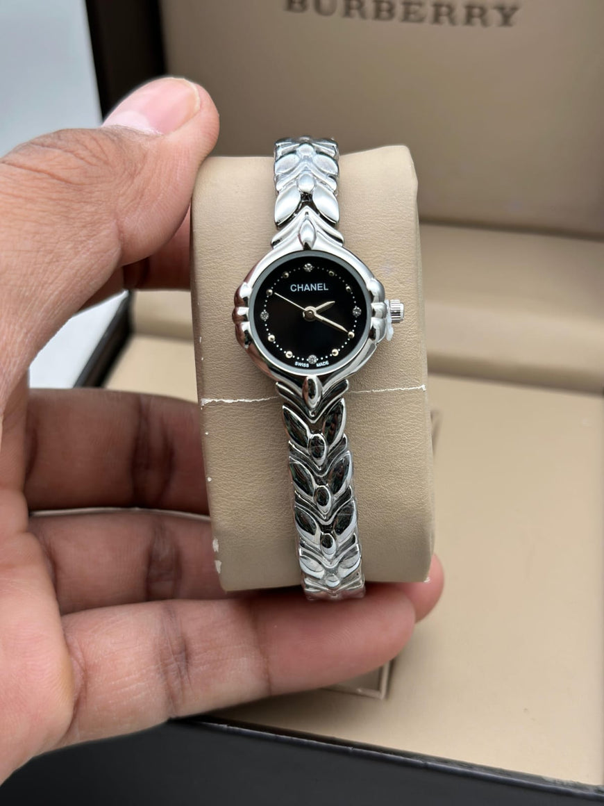 Elegant Ladies Watch