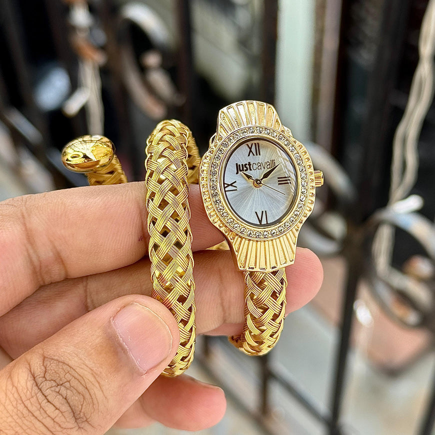 Luxury Twined Coil Watch for Women – Gold Strap & White Dial
