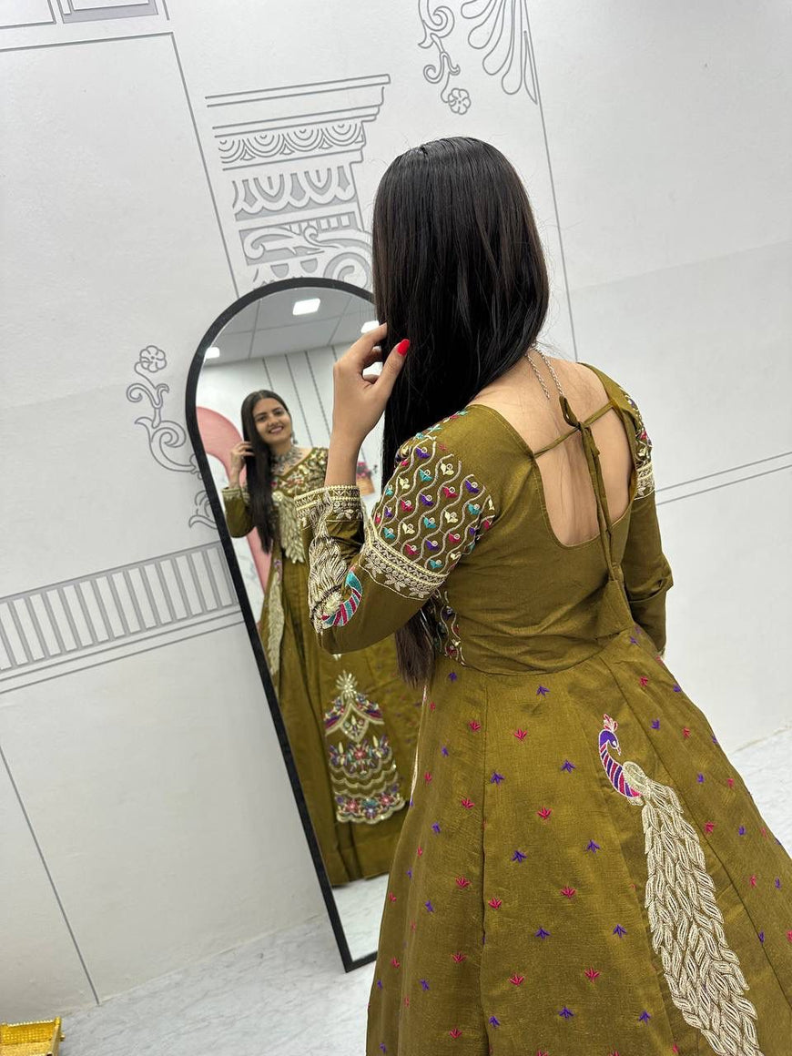 Pure Vichitra Embroidered Lehenga Set with Cups